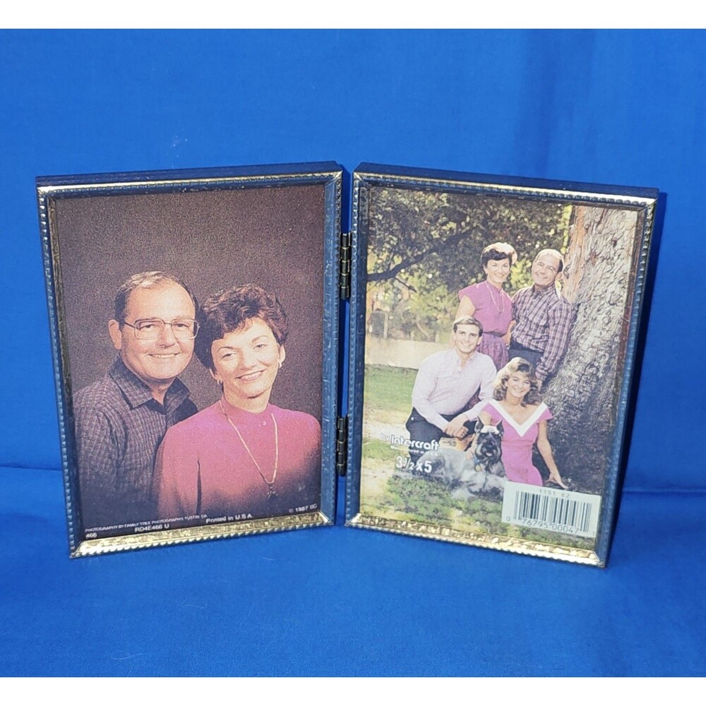 Vintage MCM Gold Brass Metal Double Hinged Bifold Intercraft Picture Frame 3.5x5